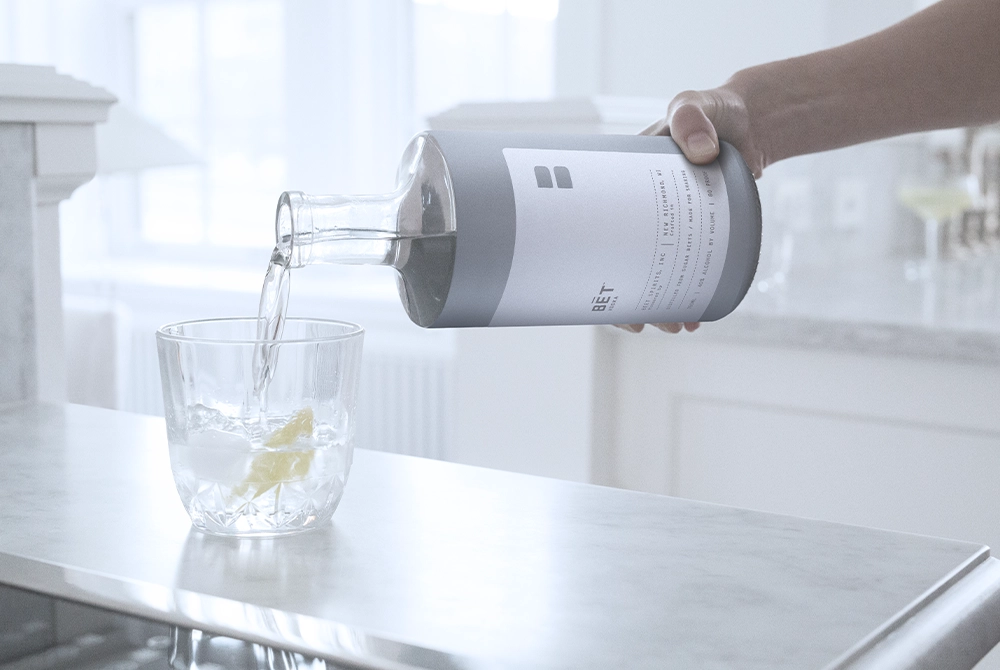 BET-Vodka-pour